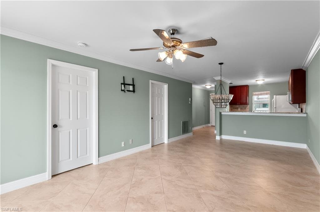 829 W Elkcam CIR # 208, MARCO ISLAND FL 34145-3