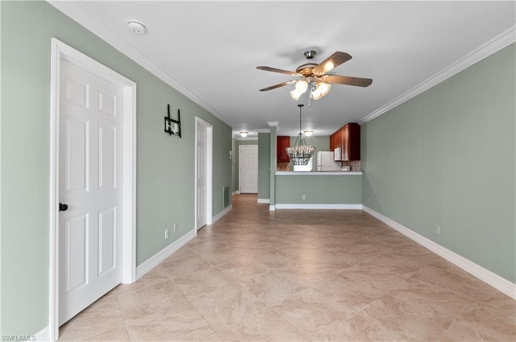 829 W Elkcam CIR # 208, MARCO ISLAND FL 34145-7