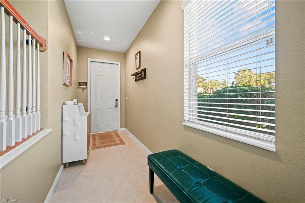 20092 Larino LOOP, ESTERO FL 33928-4