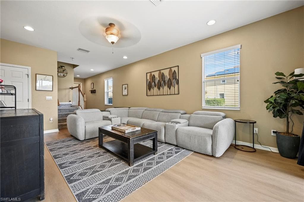 20092 Larino LOOP, ESTERO FL 33928-7