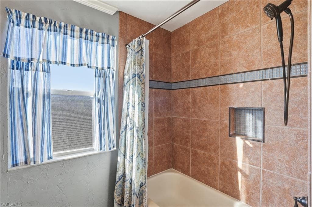 1624 Emerald Cove DR-27