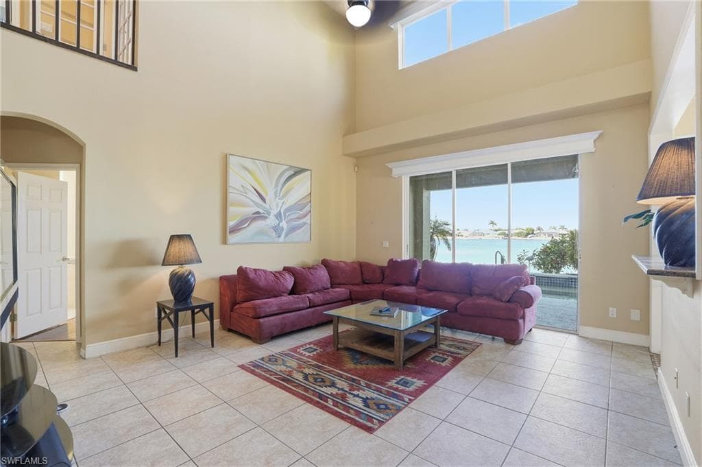 1624 Emerald Cove DR-8