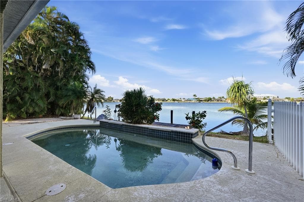 1624 Emerald Cove DR-33
