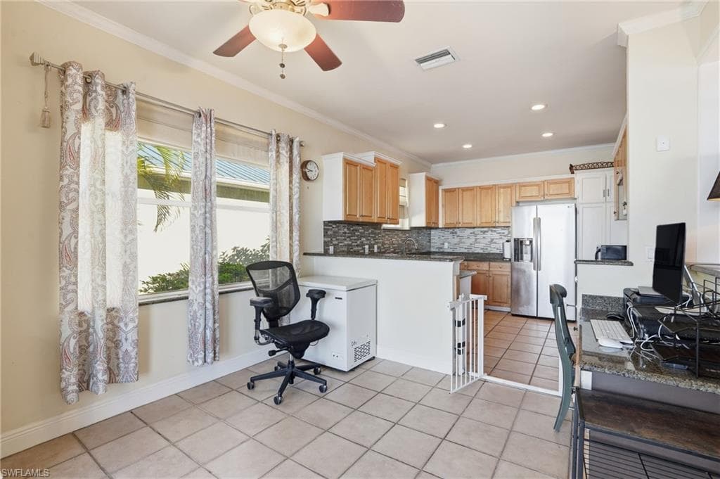 1624 Emerald Cove DR-13