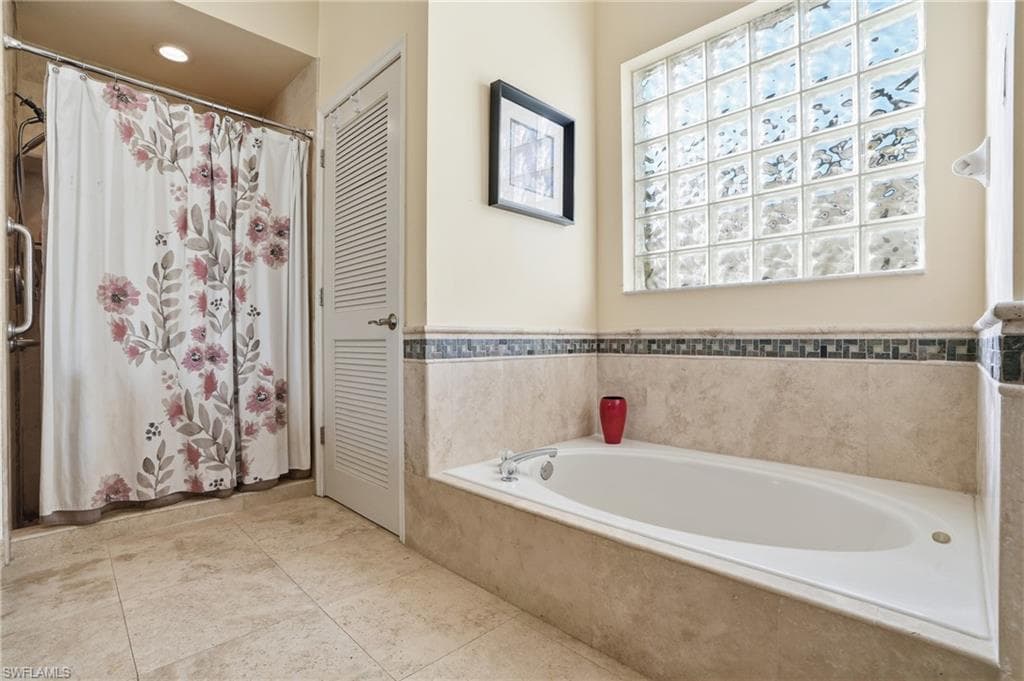 1624 Emerald Cove DR-18