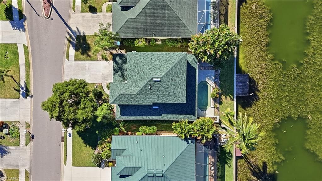1624 Emerald Cove DR-38