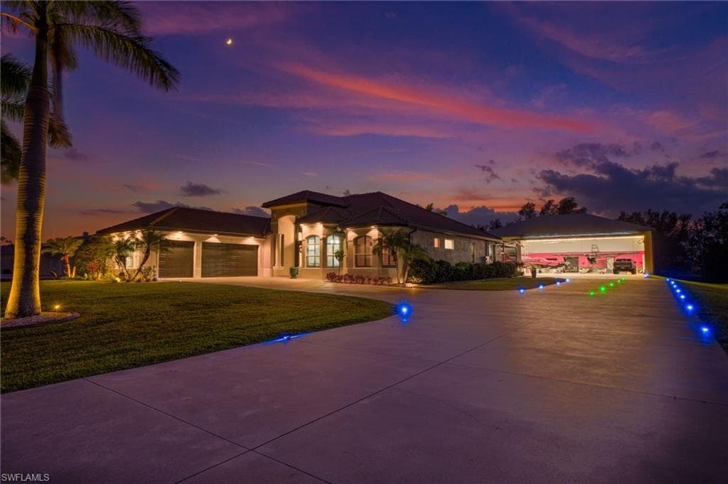 18741 CROSSWIND AVE, NORTH FORT MYERS FL 33917-2