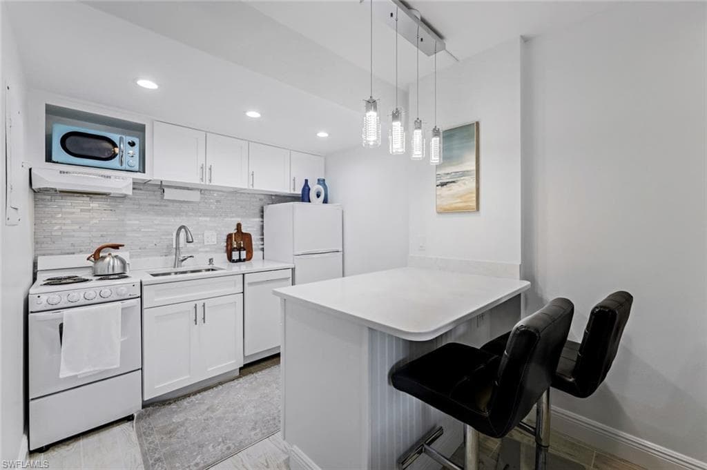 5 Bluebill AVE 205-5