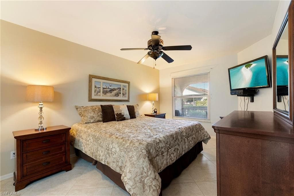 3340 Erick Lake DR # 2004, NAPLES FL 34109-10