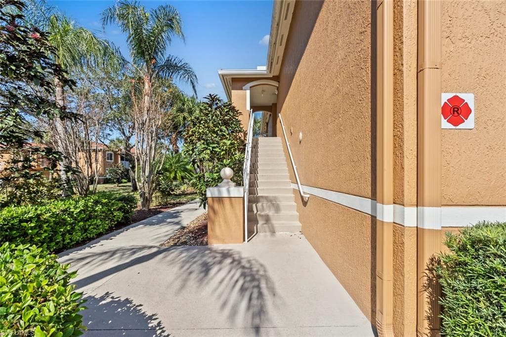 1830 Florida Club CIR # 4202, NAPLES FL 34112-16