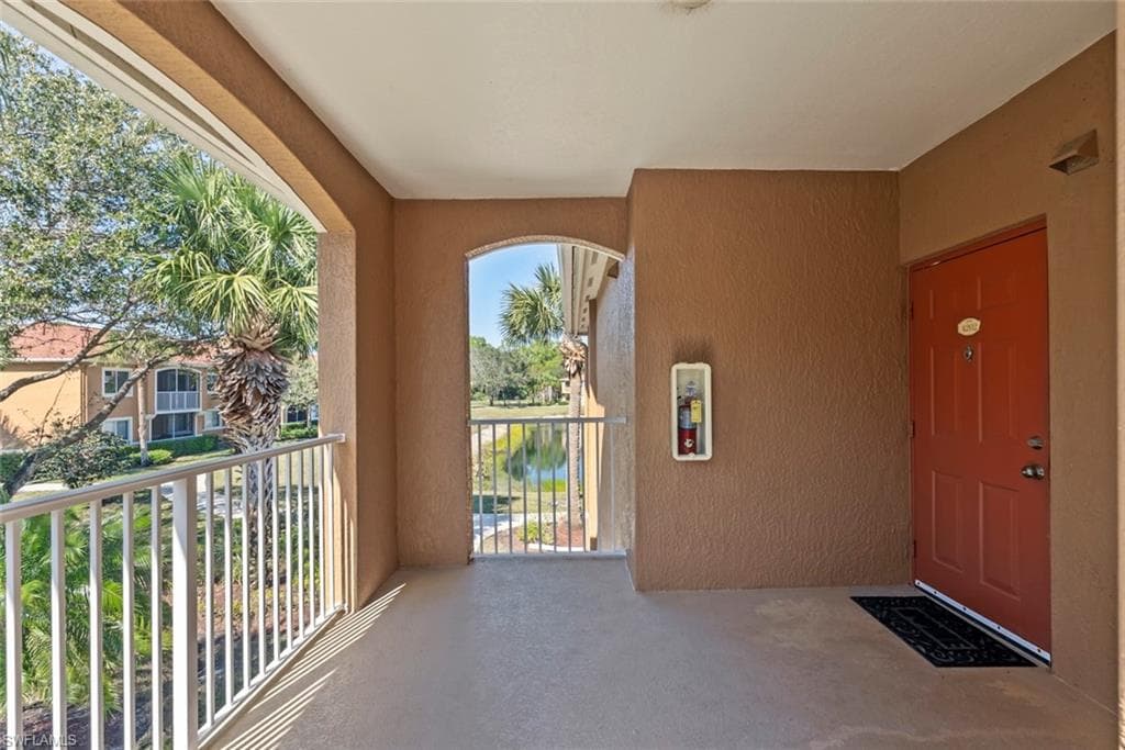 1830 Florida Club CIR # 4202, NAPLES FL 34112-15