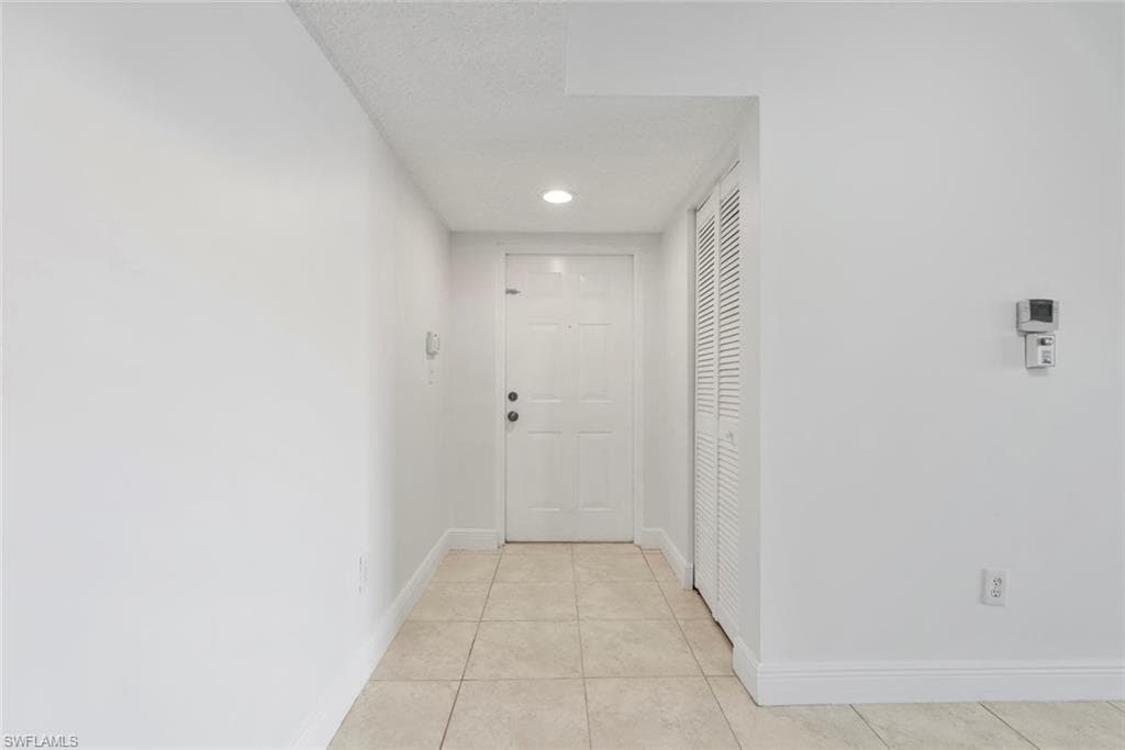 1830 Florida Club CIR # 4202, NAPLES FL 34112-6