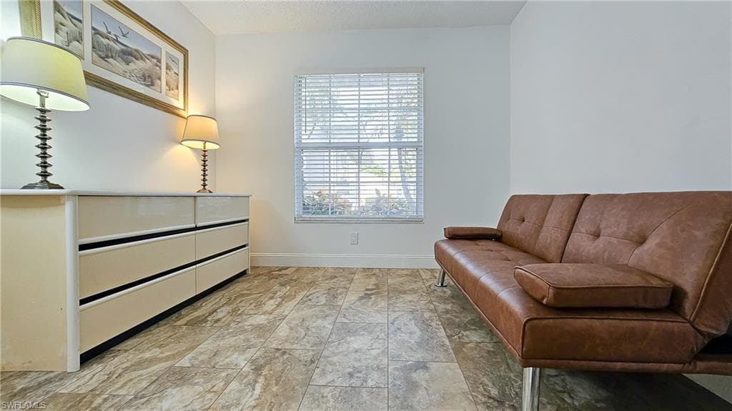 14805 Crooked Pond CT-22
