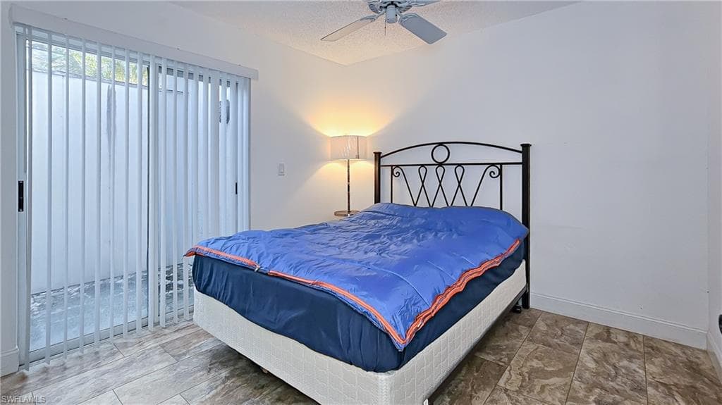 14805 Crooked Pond CT-20