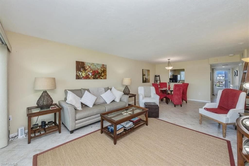 305 Goodlette-Frank RD S # C304, NAPLES FL 34102-5