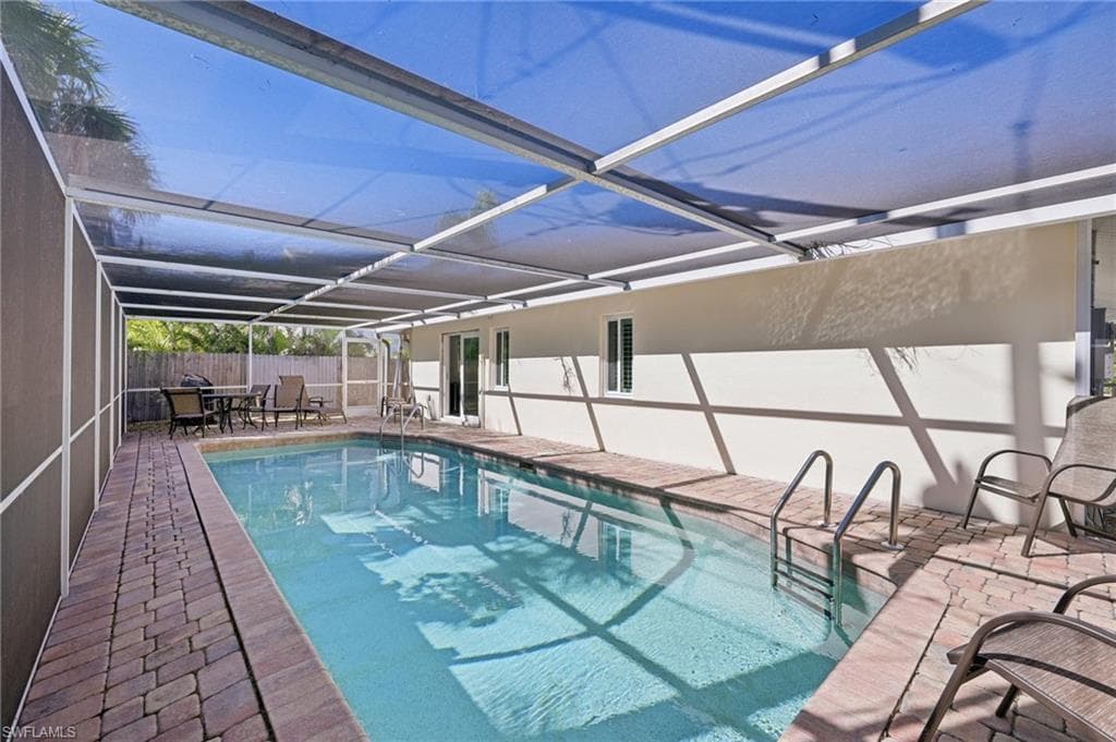 210 Hibiscus DR, FORT MYERS BEACH FL 33931-26