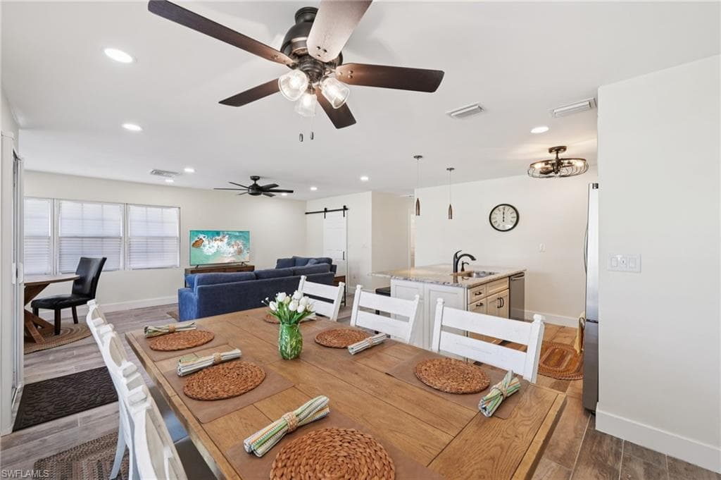 210 Hibiscus DR, FORT MYERS BEACH FL 33931-11