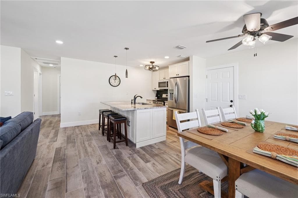 210 Hibiscus DR, FORT MYERS BEACH FL 33931-9