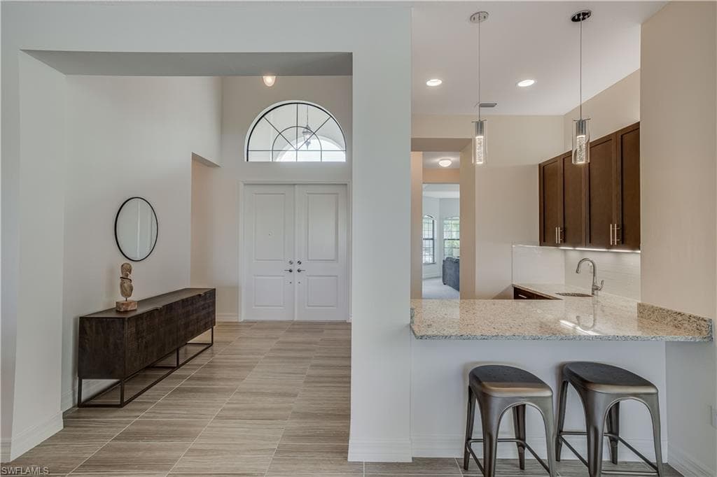 4549 Azalea DR, NAPLES FL 34119-5