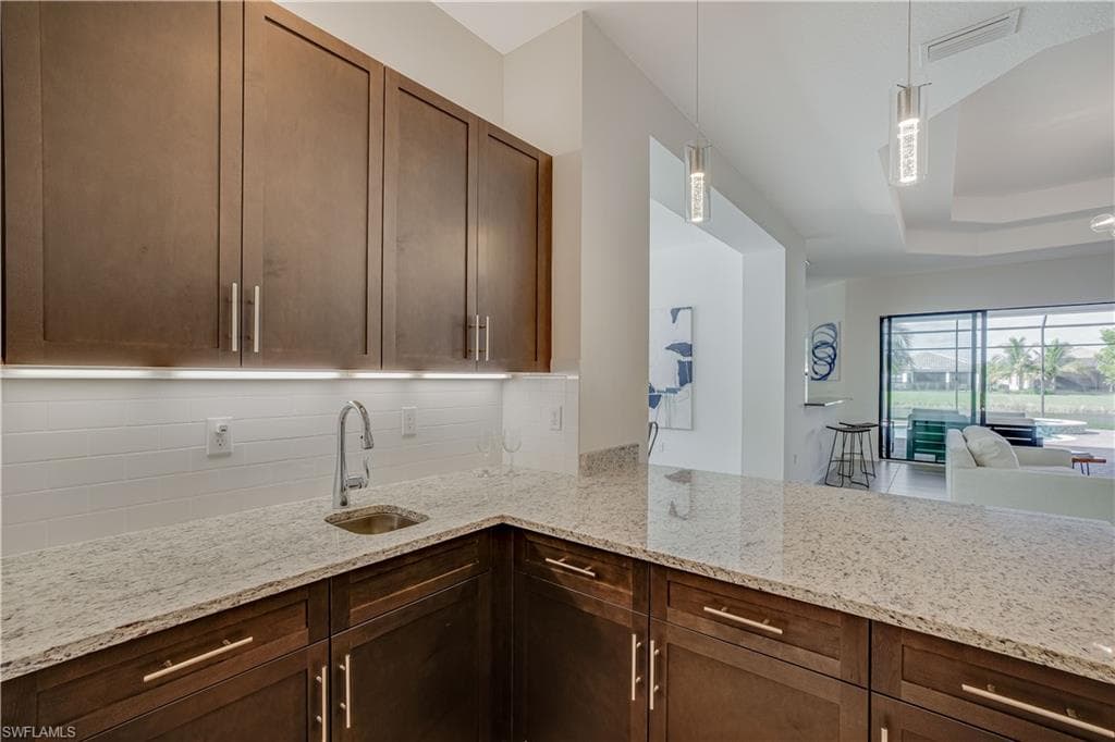 4549 Azalea DR, NAPLES FL 34119-15