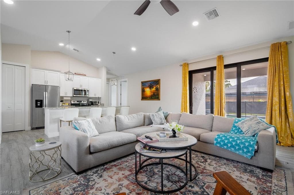 4665 Keylargo LN, BONITA SPRINGS FL 34134-4