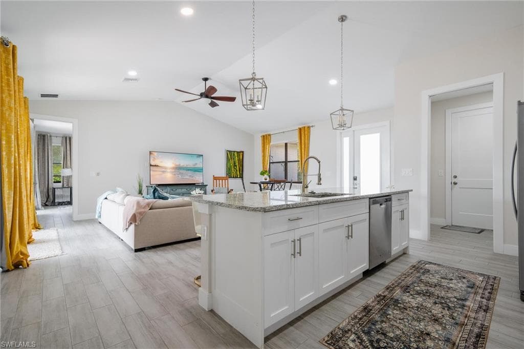 4665 Keylargo LN, BONITA SPRINGS FL 34134-8