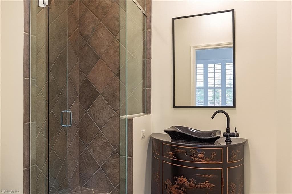 5030 BLAUVELT WAY # 202, NAPLES FL 34105-23