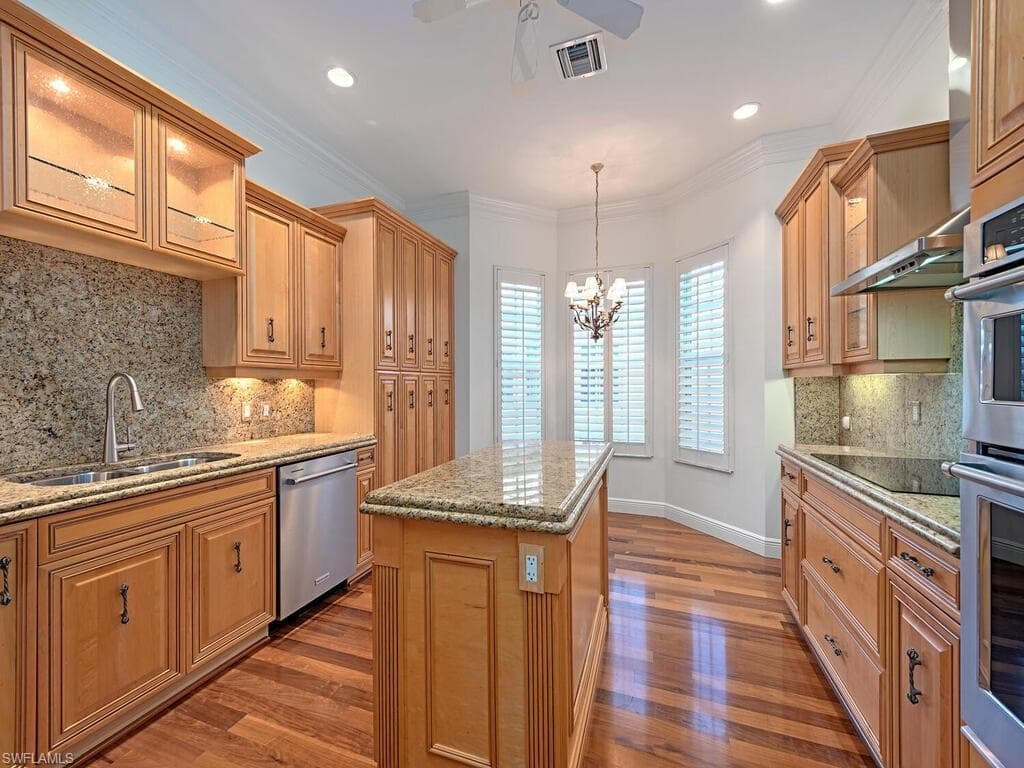 5030 BLAUVELT WAY # 202, NAPLES FL 34105-3