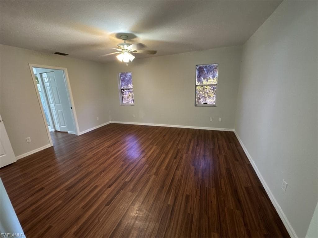 2400 Leavitt RD, ALVA FL 33920-16