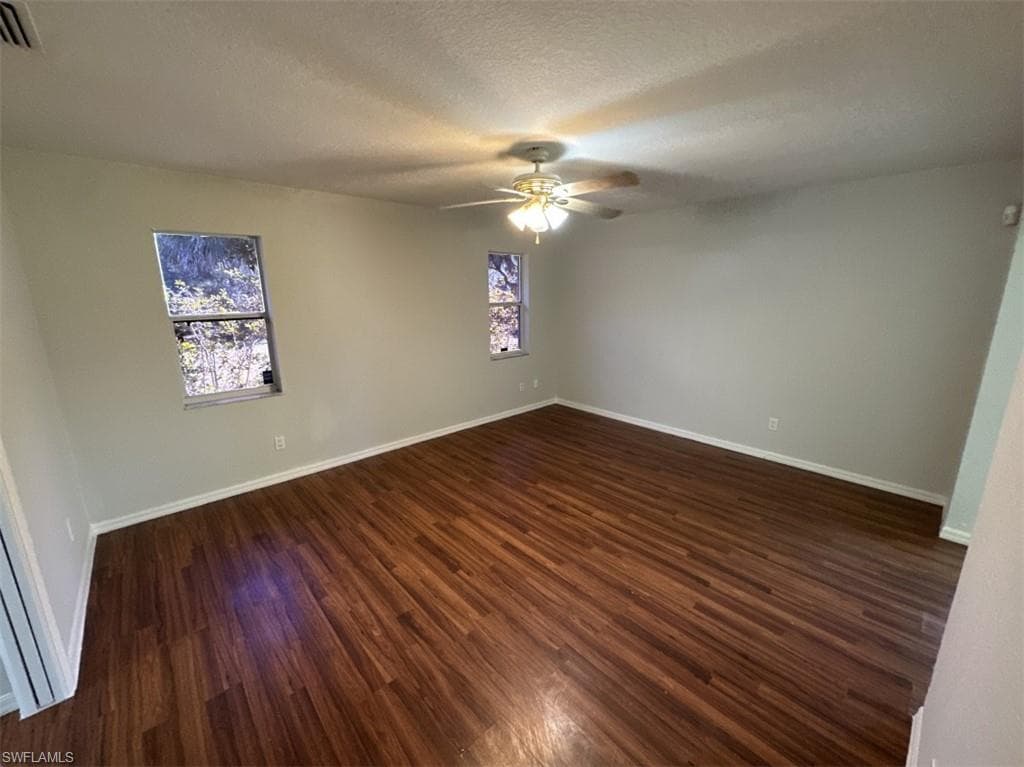 2400 Leavitt RD, ALVA FL 33920-18