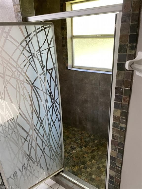 2400 Leavitt RD, ALVA FL 33920-20