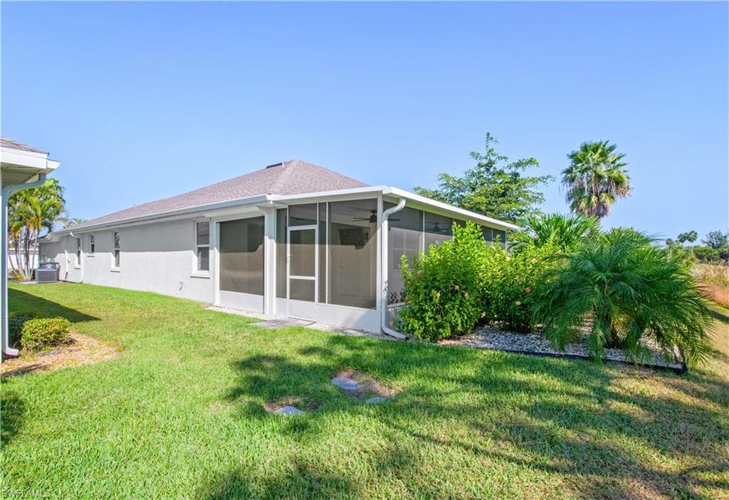 4316 Avian AVE, FORT MYERS FL 33916-21