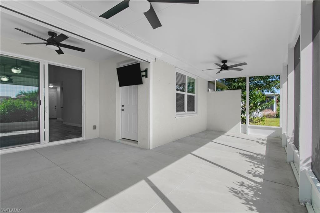 4316 Avian AVE, FORT MYERS FL 33916-17