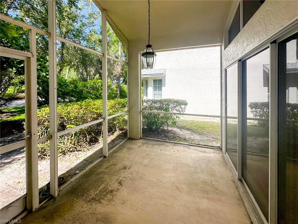 13609 Admiral CT, FORT MYERS FL 33912-21