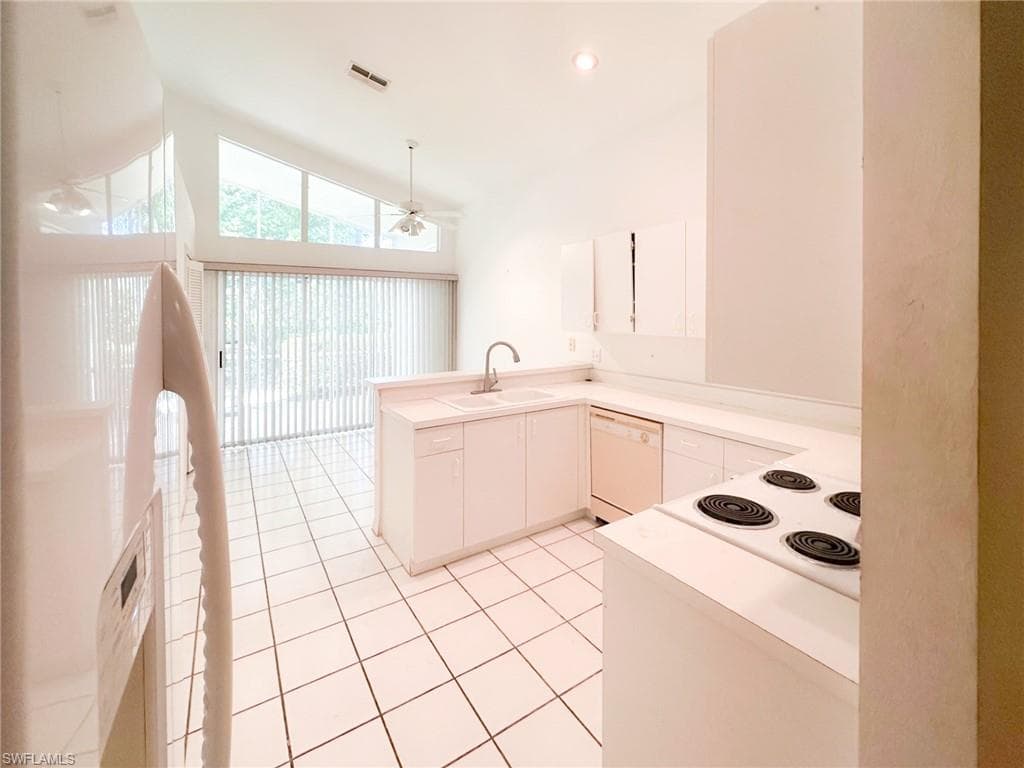 13609 Admiral CT, FORT MYERS FL 33912-7