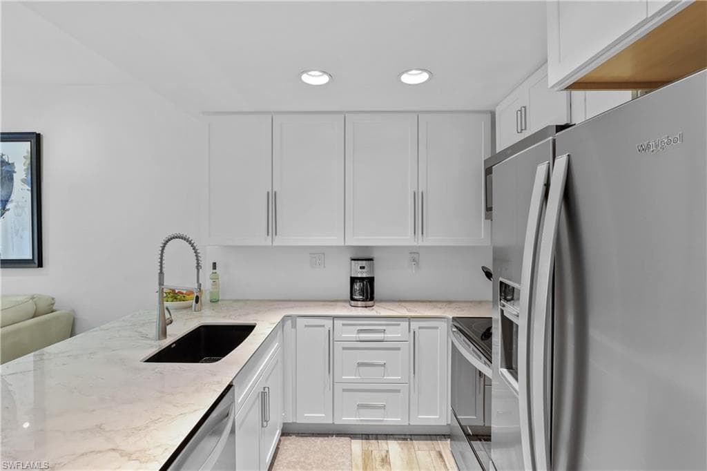 3308 Europa DR 30-9