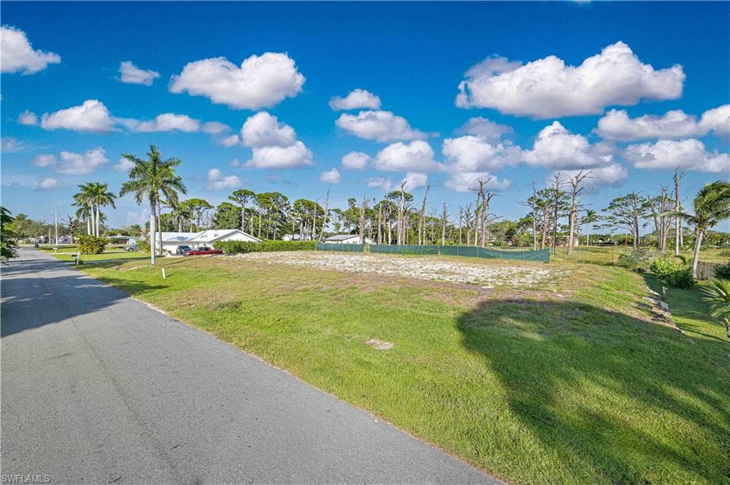 7176 Vassar DR, FORT MYERS FL 33908-2