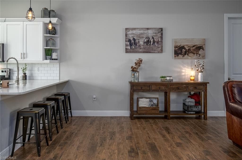 1960 Moulder DR, NAPLES FL 34120-6