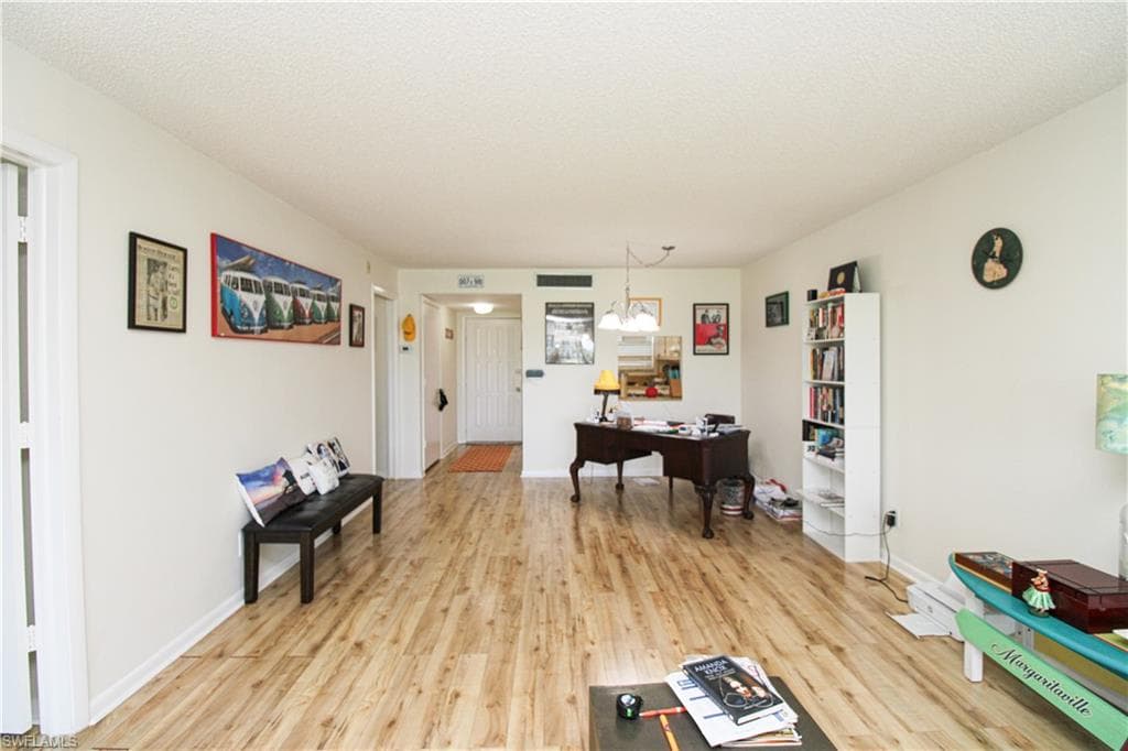 41 High Point CIR S 303-13