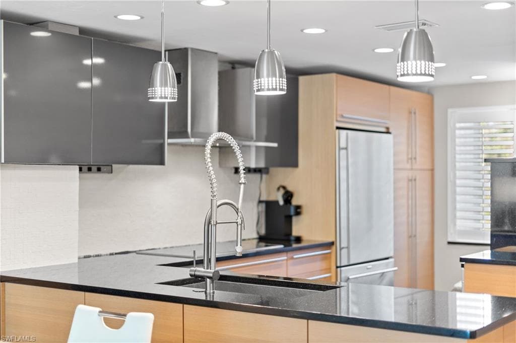 3001 Sandpiper Bay CIR # B103, NAPLES FL 34112-2