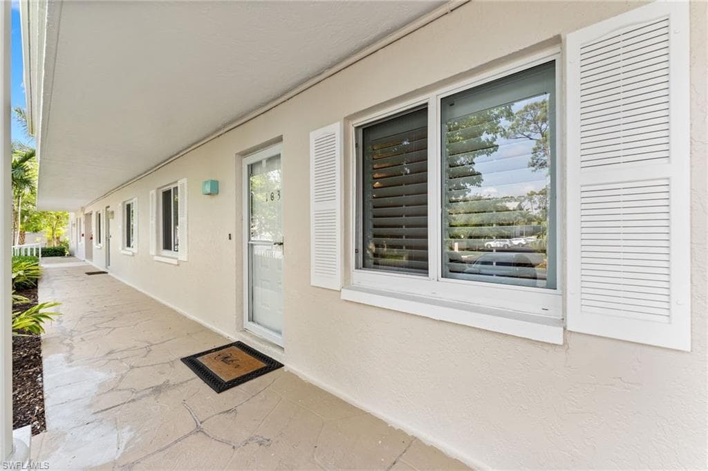 3001 Sandpiper Bay CIR # B103, NAPLES FL 34112-29