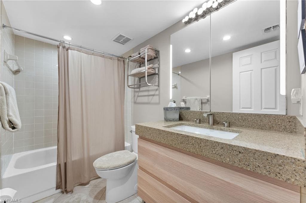3001 Sandpiper Bay CIR # B103, NAPLES FL 34112-20