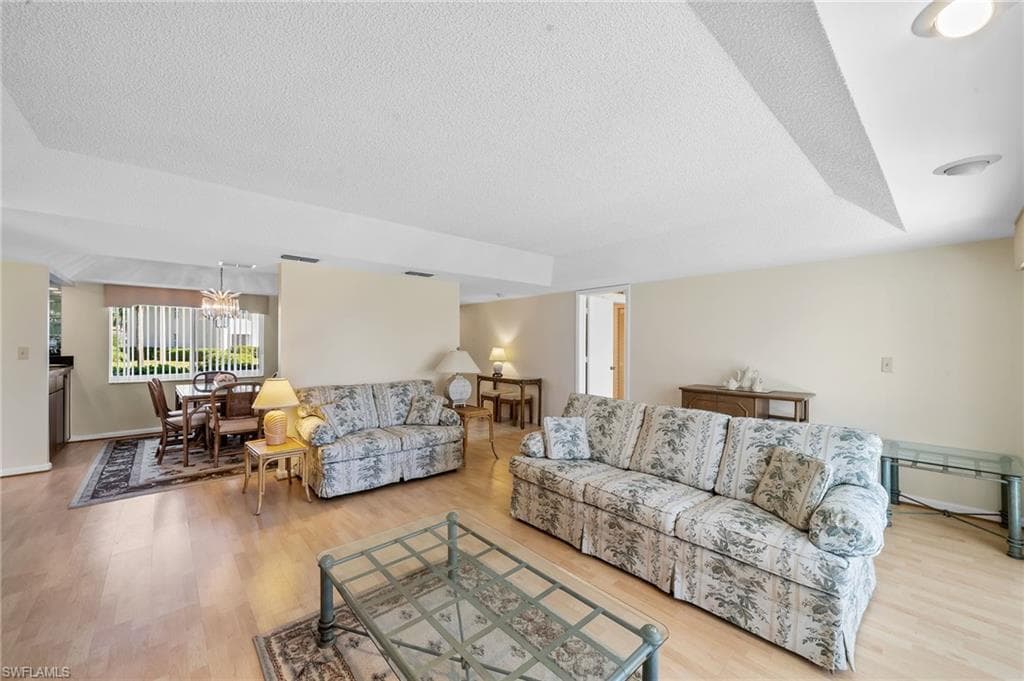 247 Winners CIR # 5, NAPLES FL 34112-18