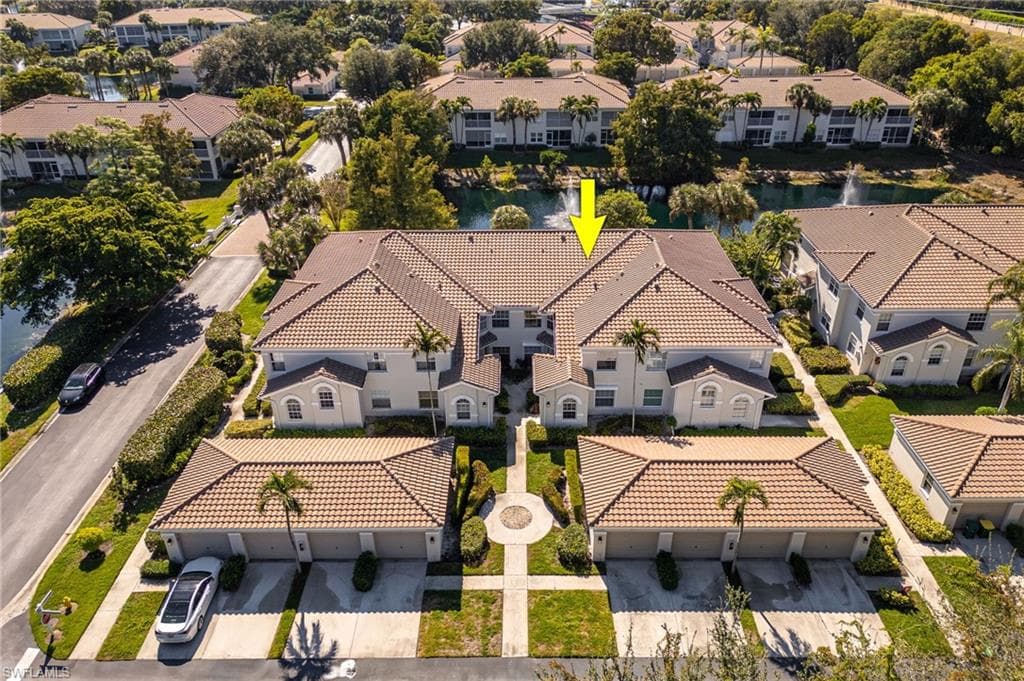 6927 Satinleaf RD N # 203, NAPLES FL 34109-32