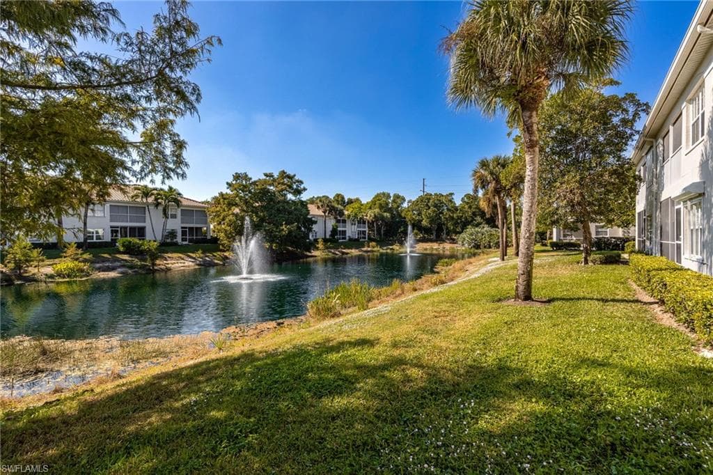 6927 Satinleaf RD N # 203, NAPLES FL 34109-30