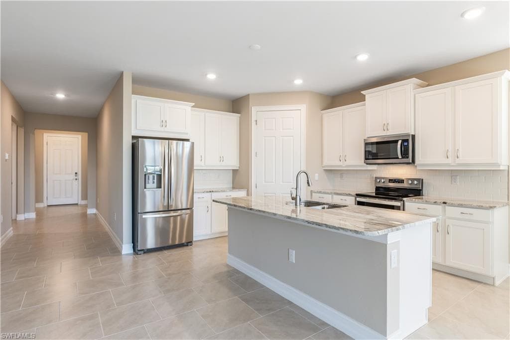 552 SPRING HILL LAKE LOOP, CAPE CORAL FL 33993-20