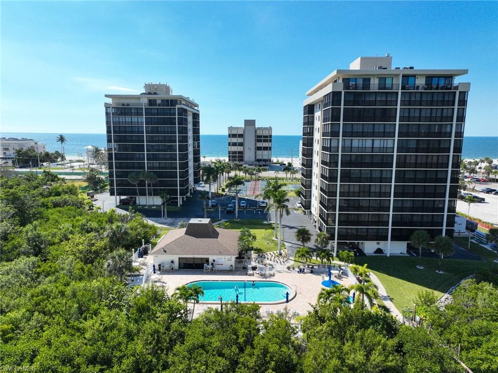 26131 Hickory BLVD # 4C, BONITA SPRINGS FL 34134-2