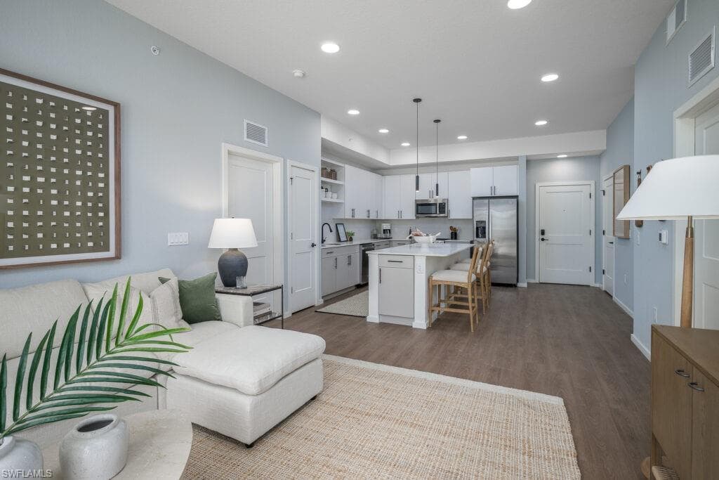 8552 Collier BLVD # L, NAPLES FL 34114-7