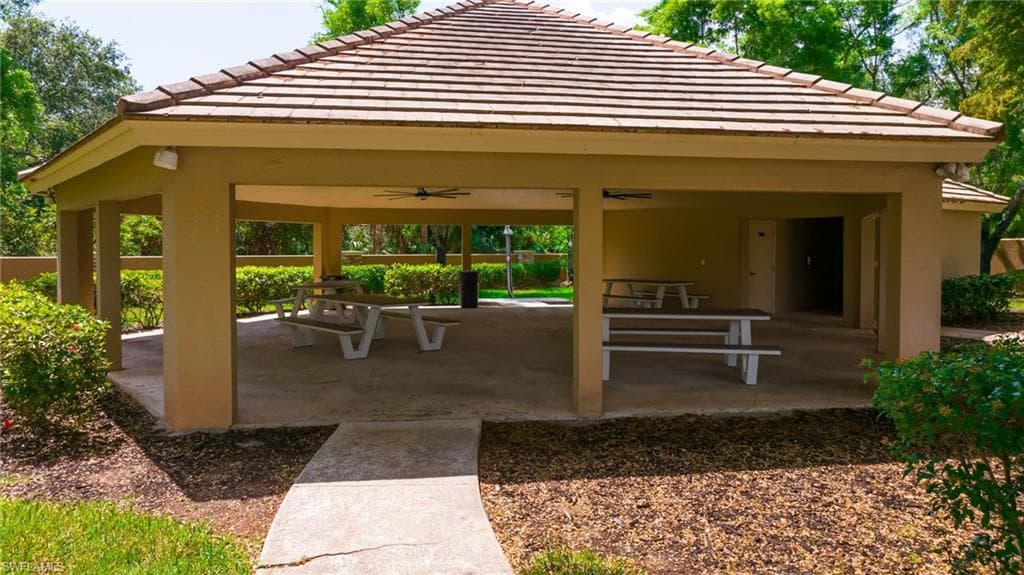 15871 Hampton View CT, FORT MYERS FL 33908-13