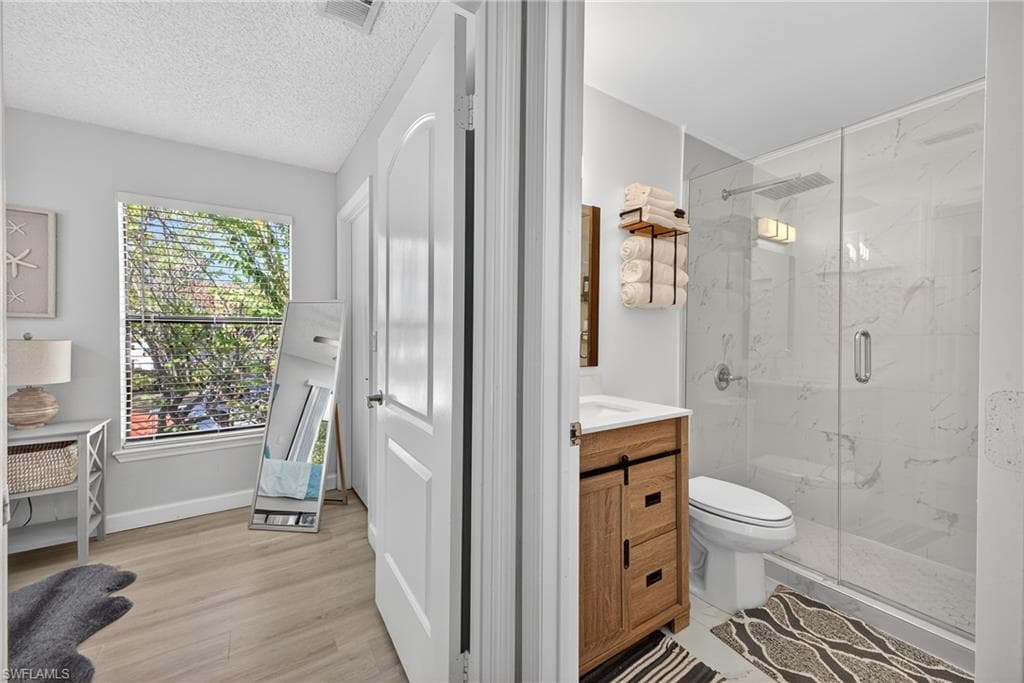 2166 Arbour Walk CIR # 2421, NAPLES FL 34109-25